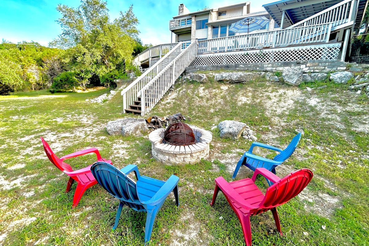 Panoramic Lake Views | Pool, Hot Tub, Firepit! gallery image 4