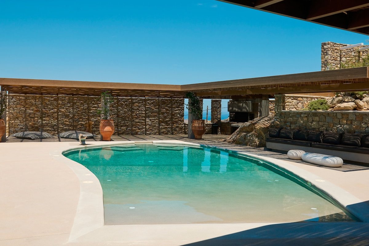 Villa Moonstone by Mykonos Rocks gallery image 3
