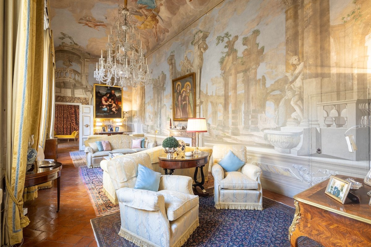 Ricasoli Luxury Palace gallery image 3