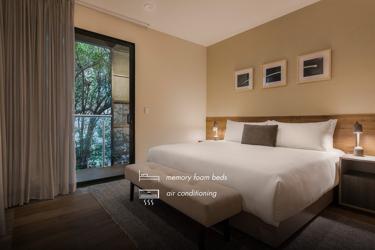 Condesa- Spacious Ste Live/Work 2BR 2BA *5pax* gallery image 3