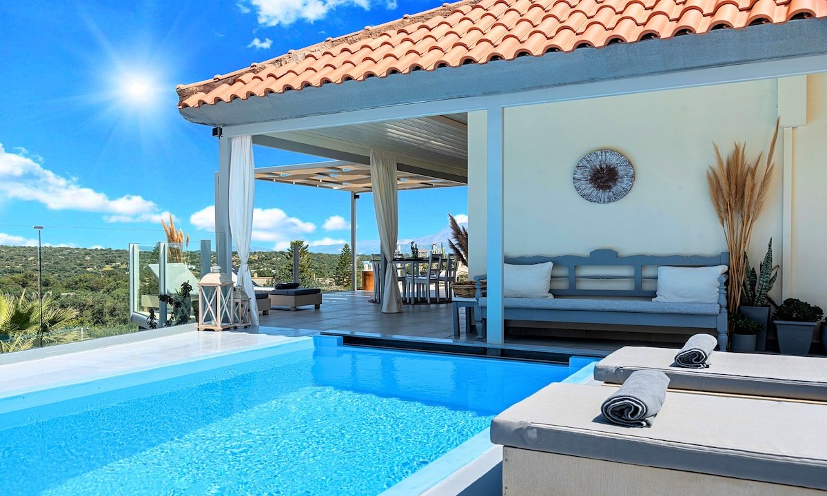 Olive Green Villa Heated Pool gallery image 5