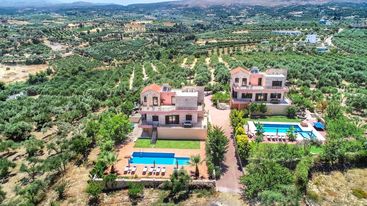 Villas Louloudaki ideal for big familys and group gallery image 3