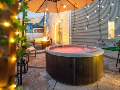 NEW Hot tub Game Room FirePit 5 mins to Gaylord