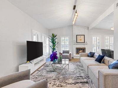 Vacation Home M in Las Vegas w Pool and Hot Tub