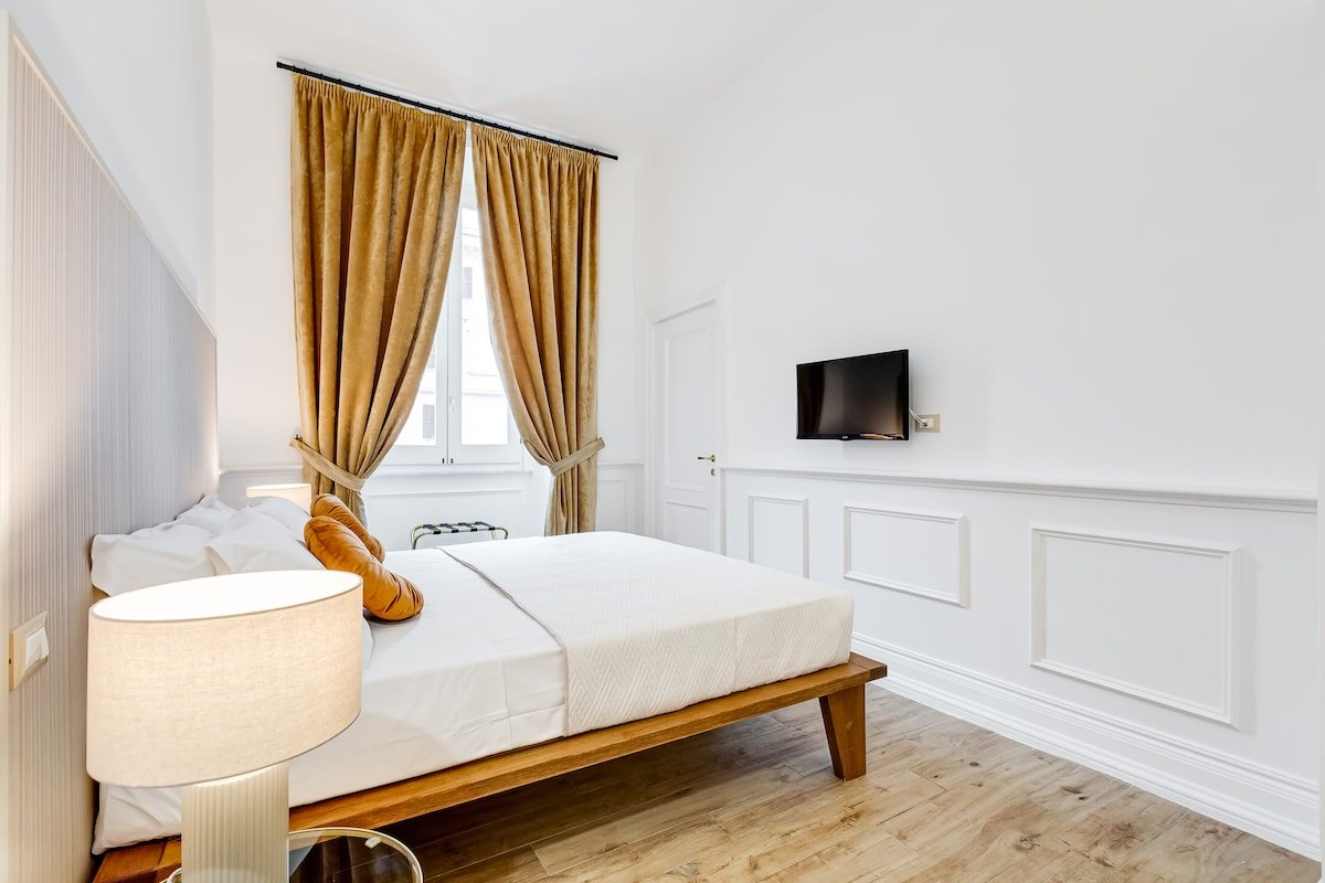 Monti Suites Cavour Camere 1 e 2 (Bagno esterno) gallery image 4