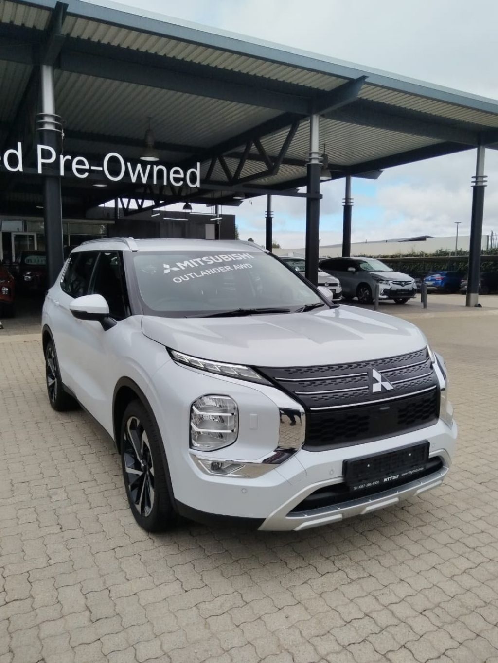 MITSUBISHI OUTLANDER 2.5 GLS CVT for Sale in South Africa