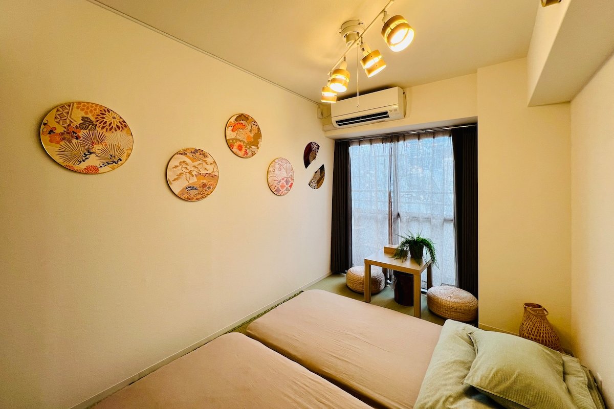 三室一厅日式房间，新宿JR站东口步行800米，地铁站300米，歌舞伎町繁华地段200米 gallery image 2