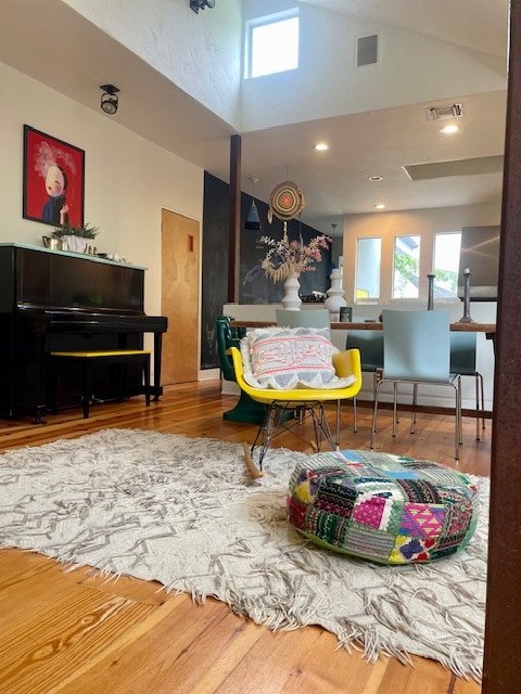 Colorful Midcentury inspired Venice Beach House gallery image 3