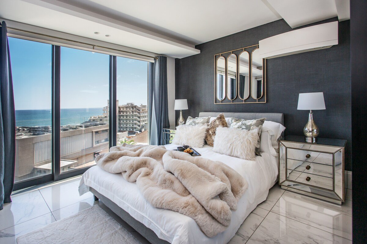 MarbleLuxe 2 bed 2bath • Sea Views • Parking gallery image 5