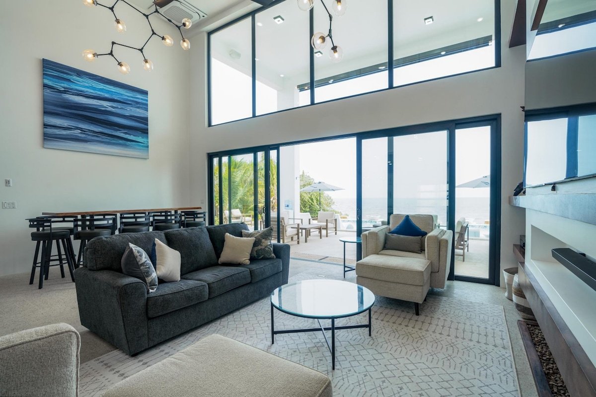 Spacious 4-Bed Villa in Placencia Village w/ Pool! gallery image 4