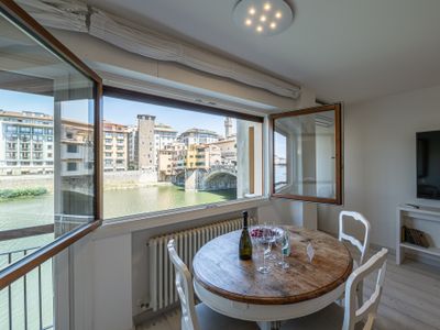 [Ponte Vecchio] Charm and Awesome view of Florence