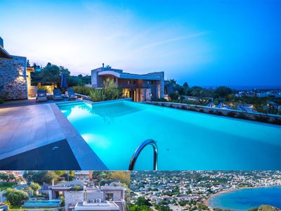 3′ to Beach/8 Bedrooms/ 2 Pools/ Game Rooms / Gym