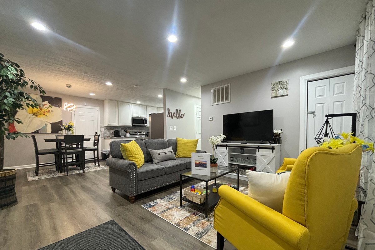 Beautiful renovated ranch in Columbus