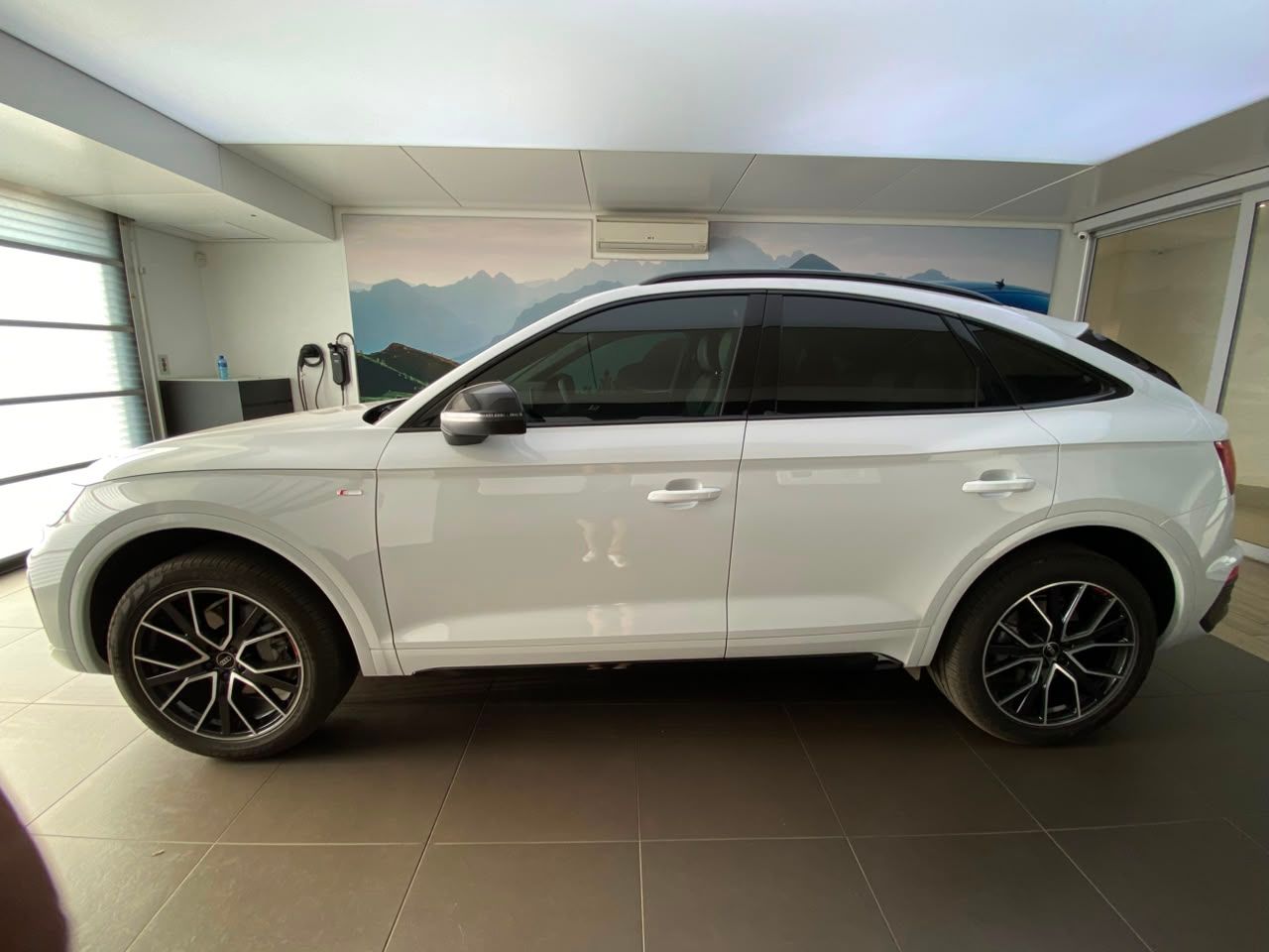 Used car gallery