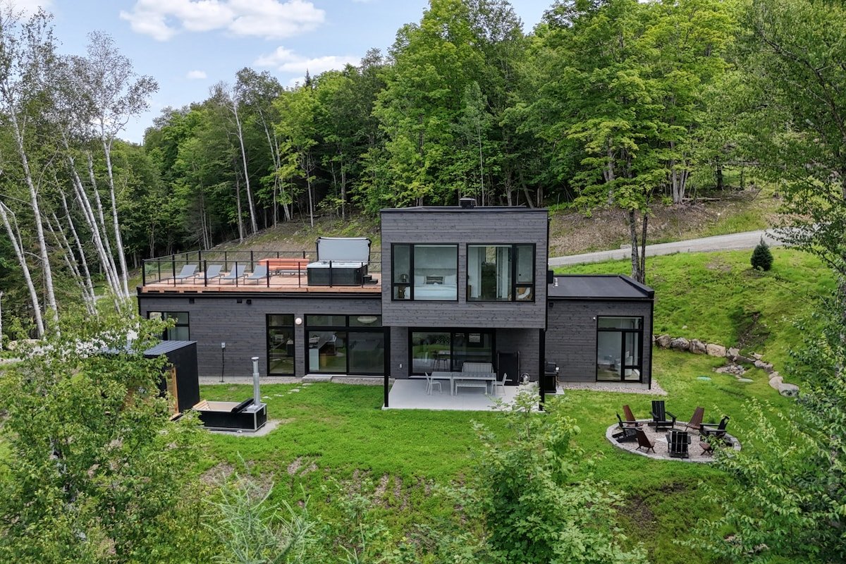 Ultra Luxurious & Modern Oasis: Private Spa/Sauna