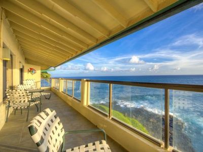 Oceanfront condo w/ pool & lanai