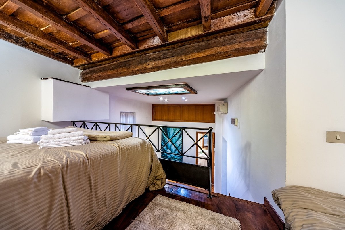 Spanish Steps Private Elegant Apartment IREX gallery image 5