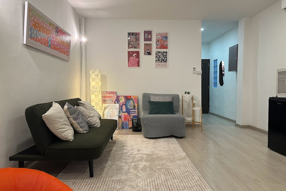 Cozy&Modern 6-BR Home, 14pax – Central, 5mins BTS gallery image 3