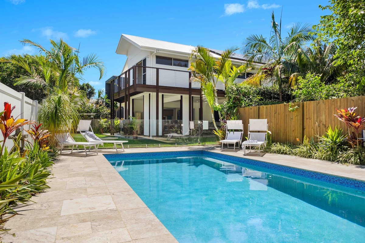 Gorgeous Byron Moon Home @ Belongil Beach gallery image 4
