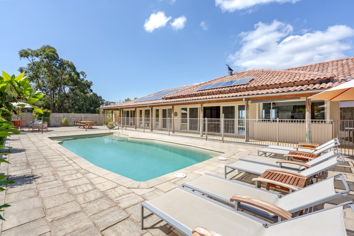 Casa Marni—Luxe Pool Escape with Breathtaking View