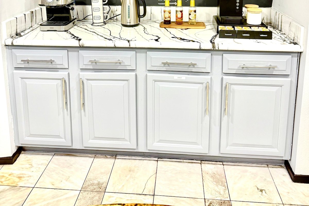 52-Reviews!-20% DiS- Nstrip, 4Bdr 4-Bth pool &Jacz gallery image 2