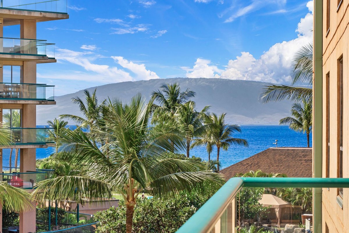 Maui Resort Rentals: Honua Kai Konea 304