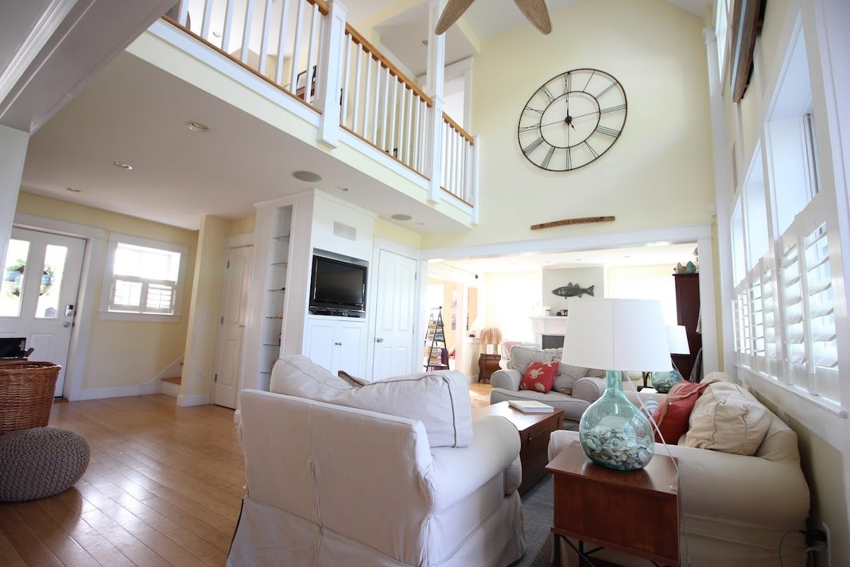 Featured in So-RI magazine! Video Tour Available gallery image 4