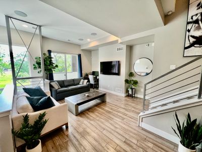 Pvt RoofTop HotTub w/Park-Facing City Views