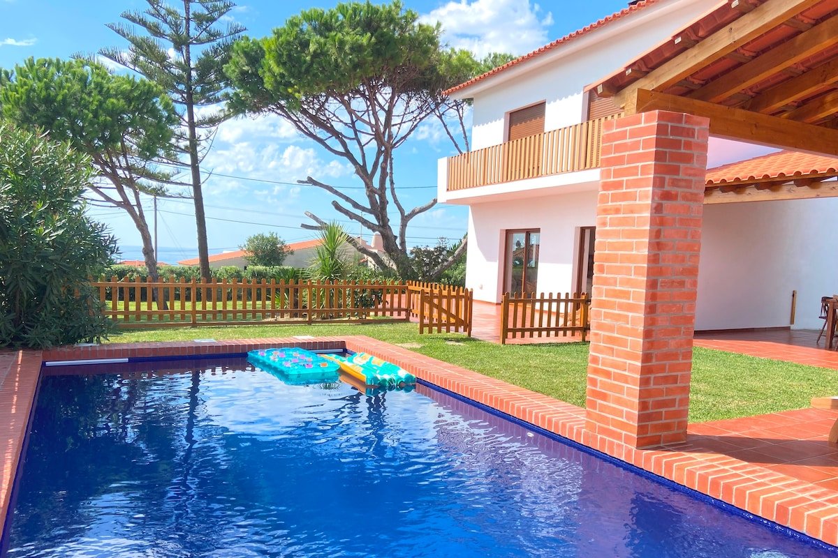 Calm sea view pool & lawn. Family & children gallery image 2