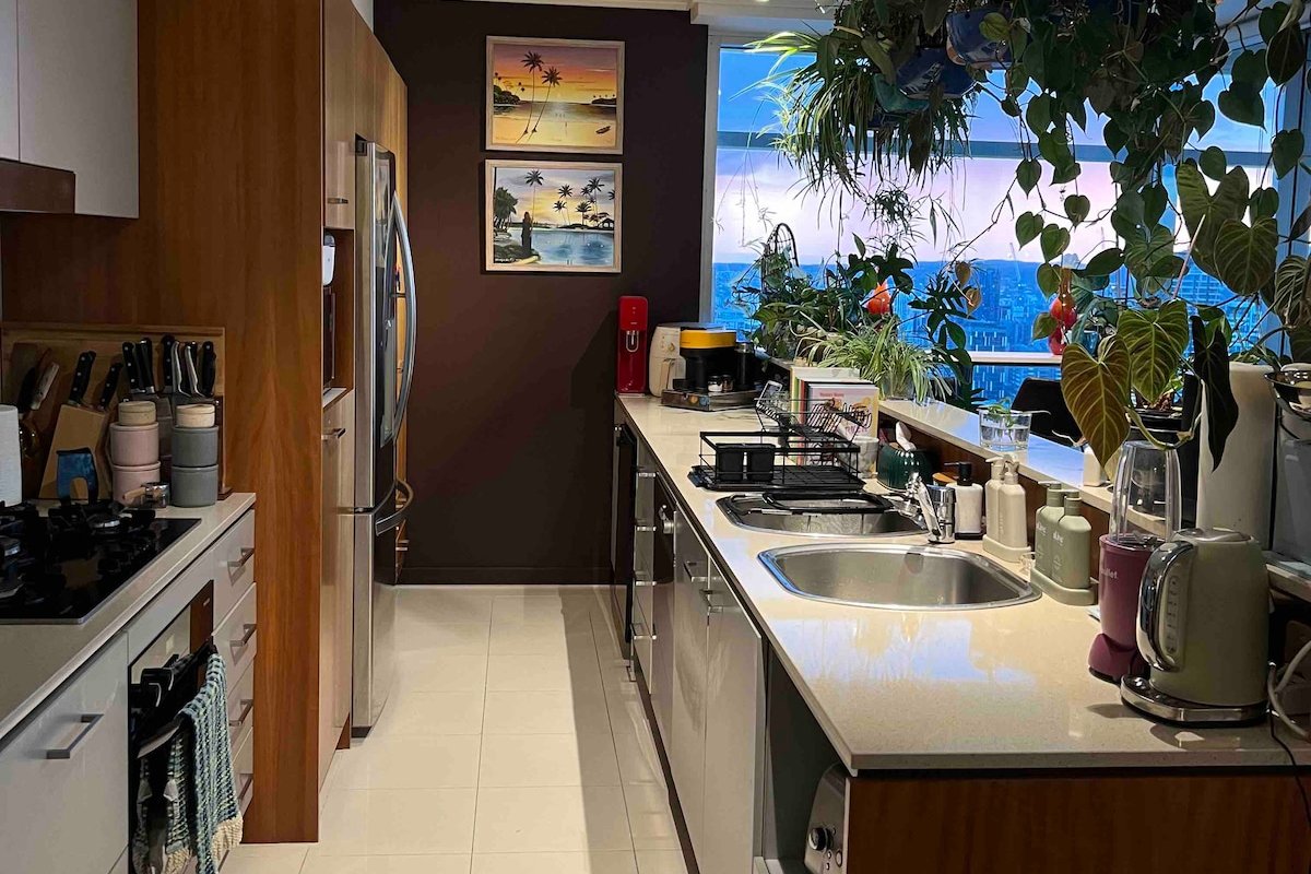 3 bedroom city apartment with amazing river views gallery image 4