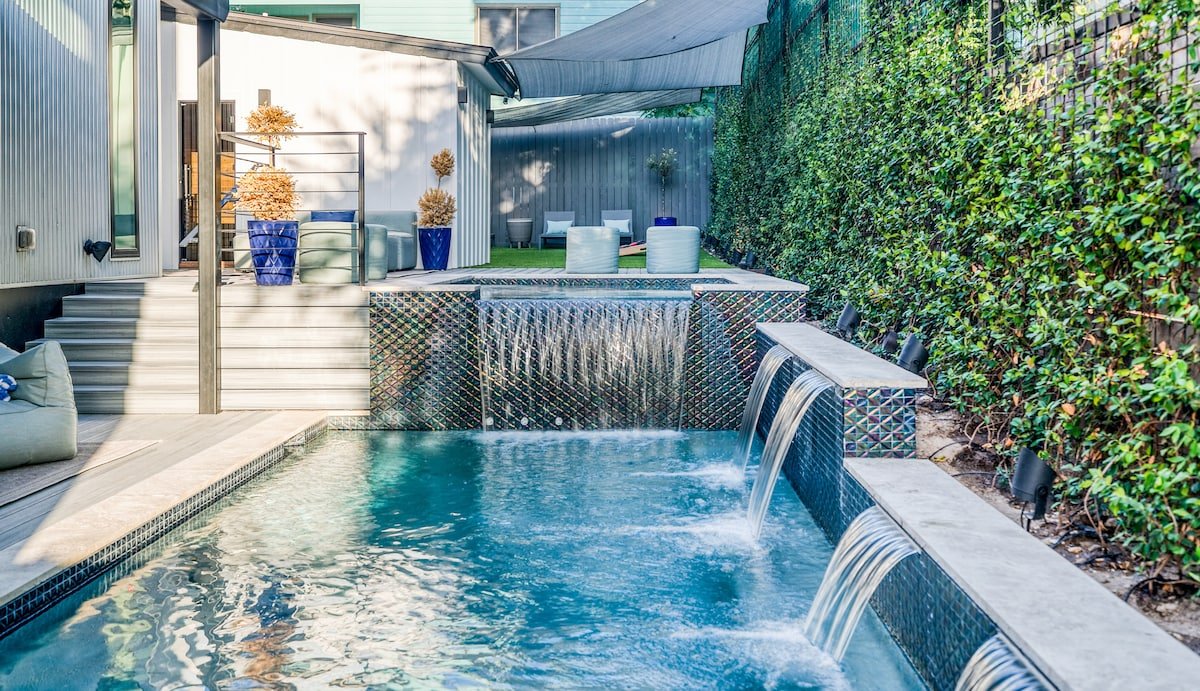 Wellness Dream Home: Sauna, Pool, Gym, Hot Tub gallery image 5