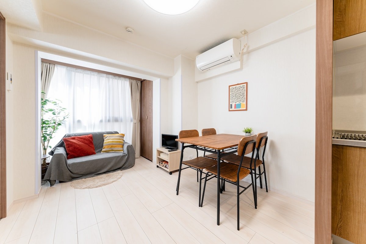 ベッド５台！歌舞伎町まで徒歩４分！JR山手線 新大久保から徒歩8分/新宿駅徒歩16分/ドンキ6分 gallery image 2