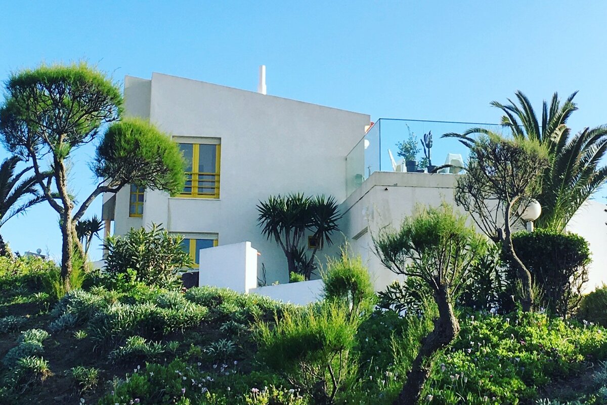 • Magellan’s Port • Beachfront Villa With Sea View gallery image 3