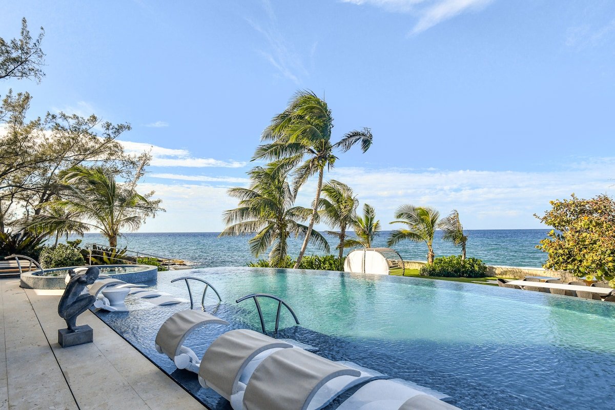 Oceans 8 gallery image 3