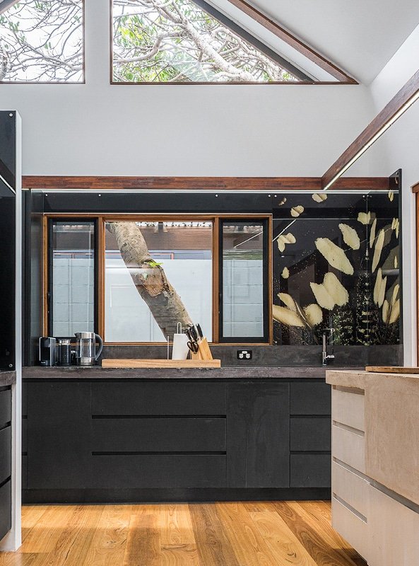 Byron bay Luxury Homes Belongil Beach House gallery image 2