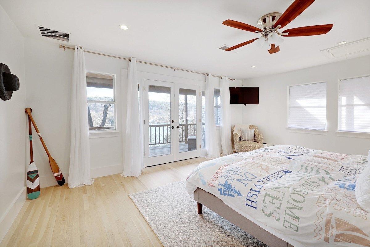 *Dock | COZY Lake House gallery image 5