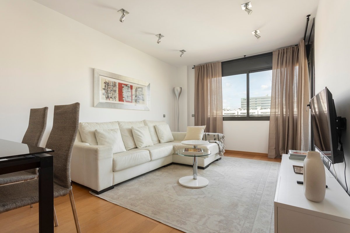 Cozy pool apartment next to the beaches gallery image 3