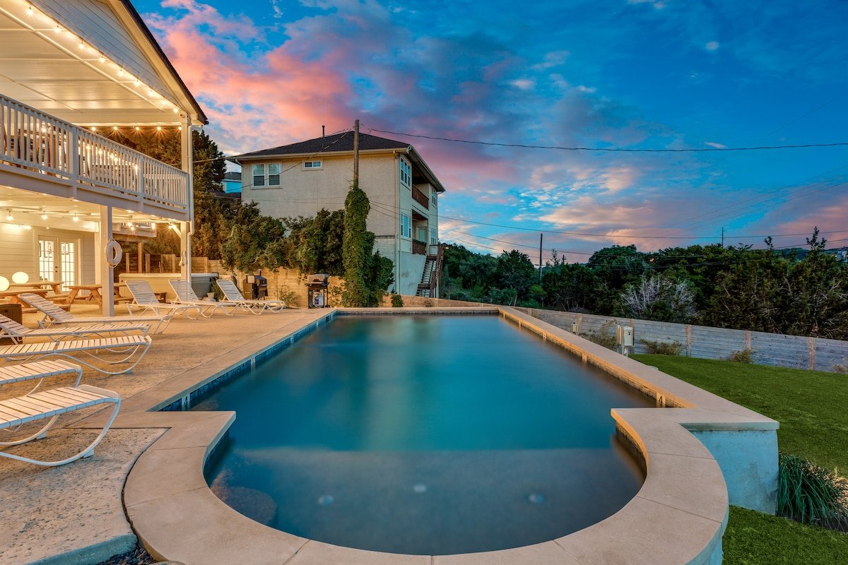 Great for Brides: Heated Pool & Pool, Lake Travis! gallery image 4