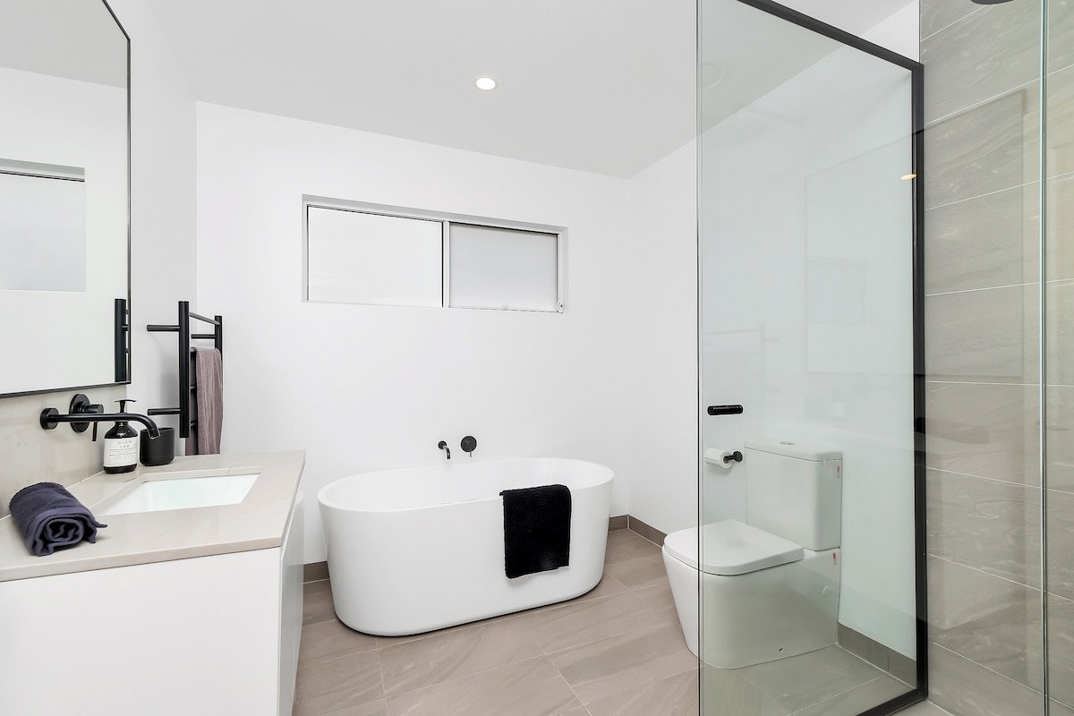 Pool Heated to 30º gallery image 5