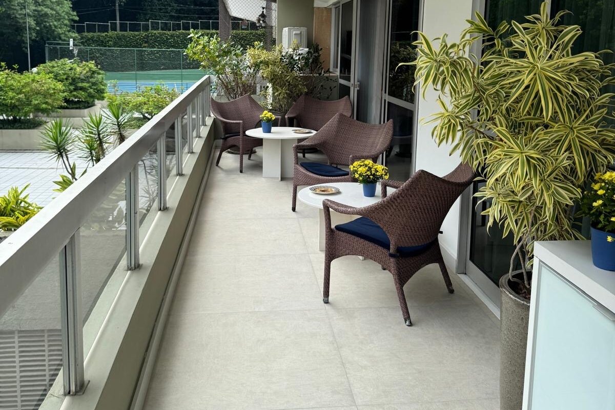 Refúgio familiar no Leblon! gallery image 5