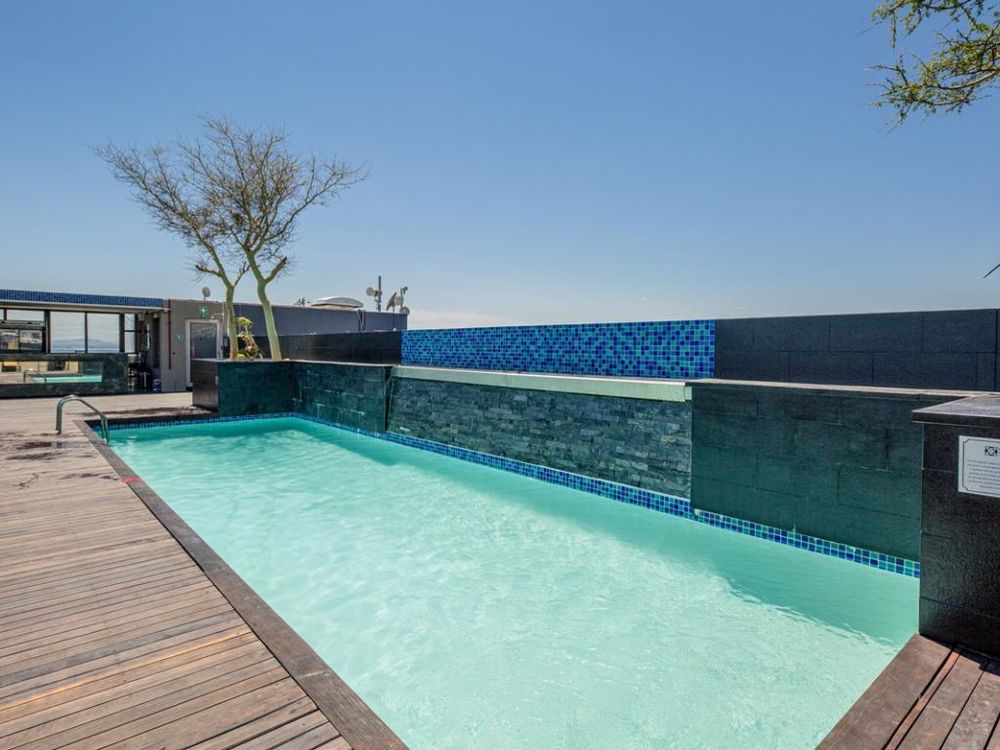 Photo 2 of 407 Royale accommodation in Green Point, Cape Town with 3 bedrooms and 3 bathrooms