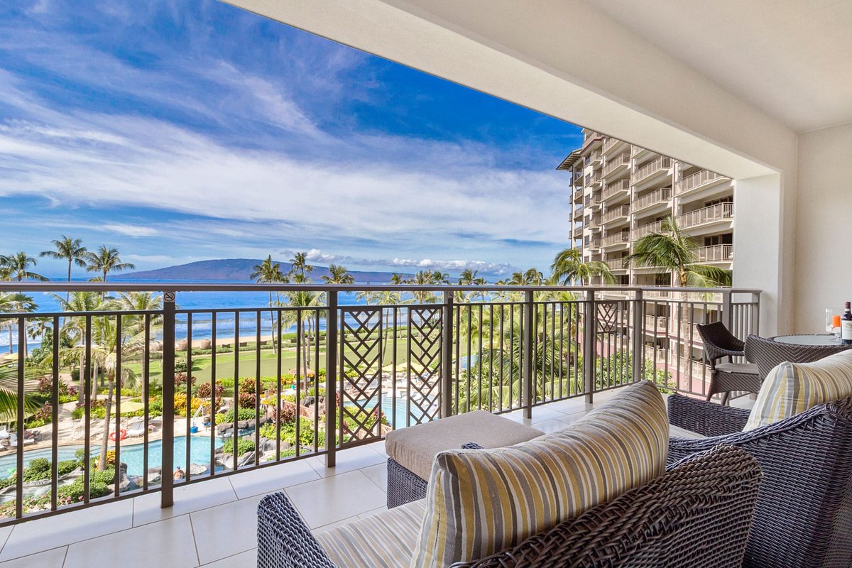 Hyatt Residence Club Maui 2 BR Oceanfront Lower