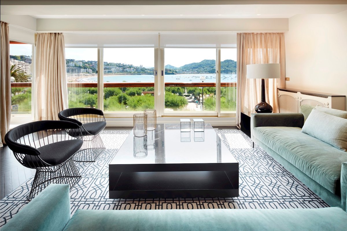 Playa de La Concha 10 by FeelFree Rentals gallery image 3