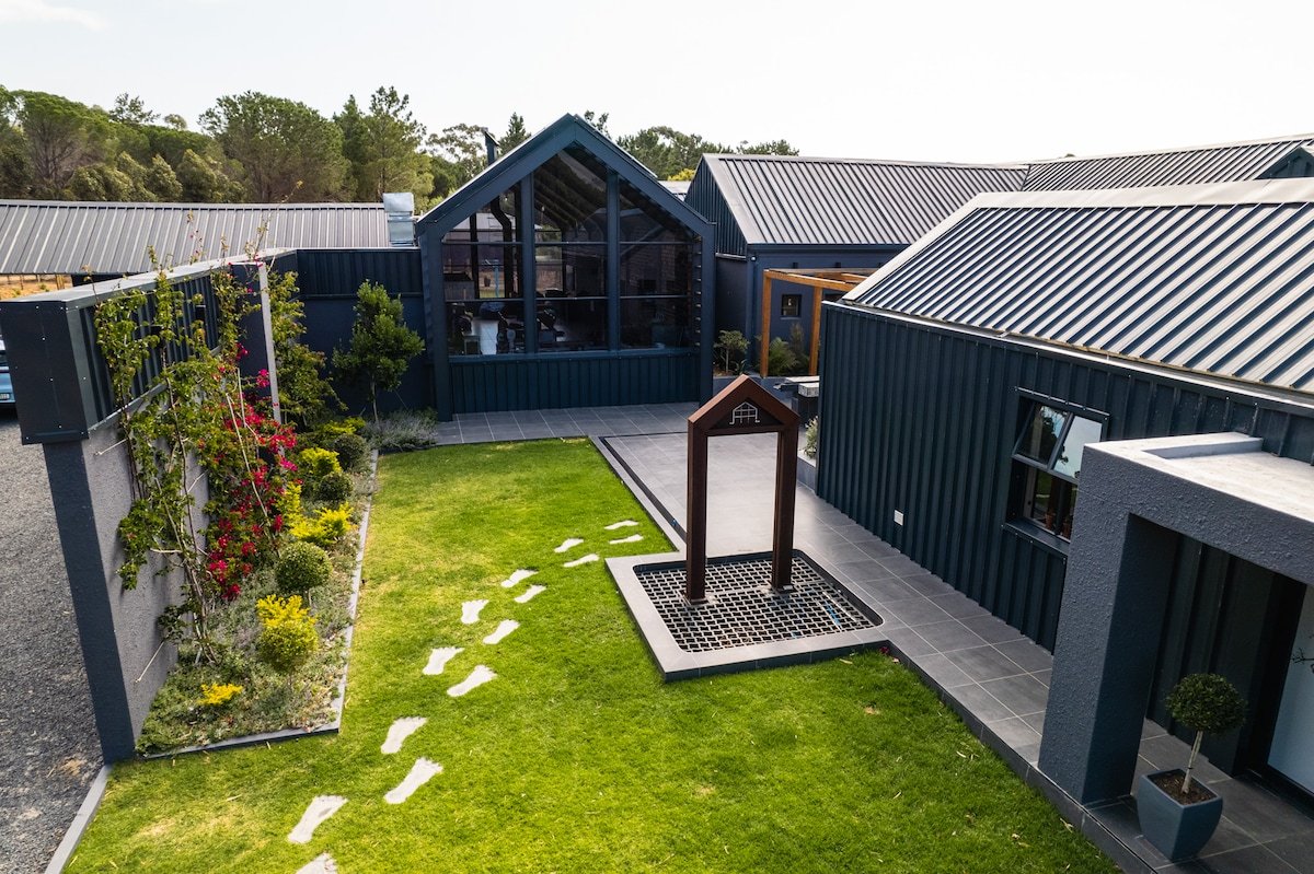 The Glass Castle gallery image 2