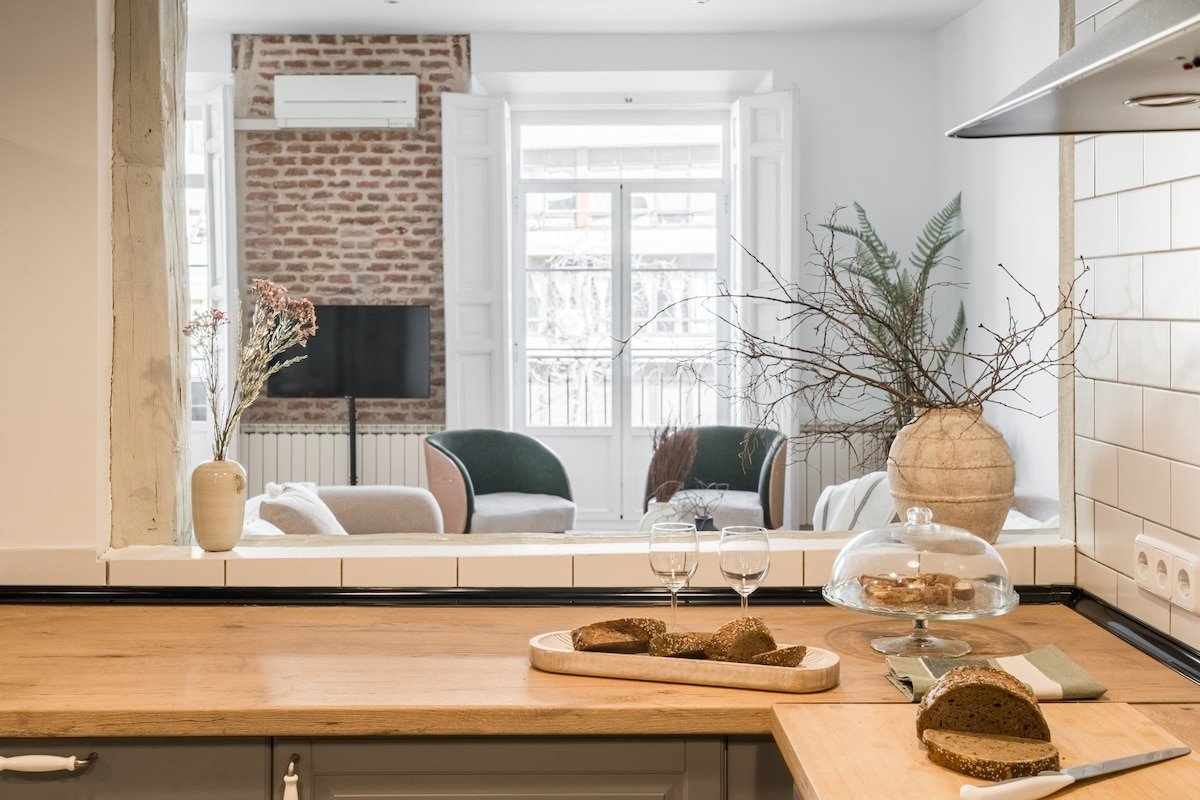 Superchic apartment gallery image 4