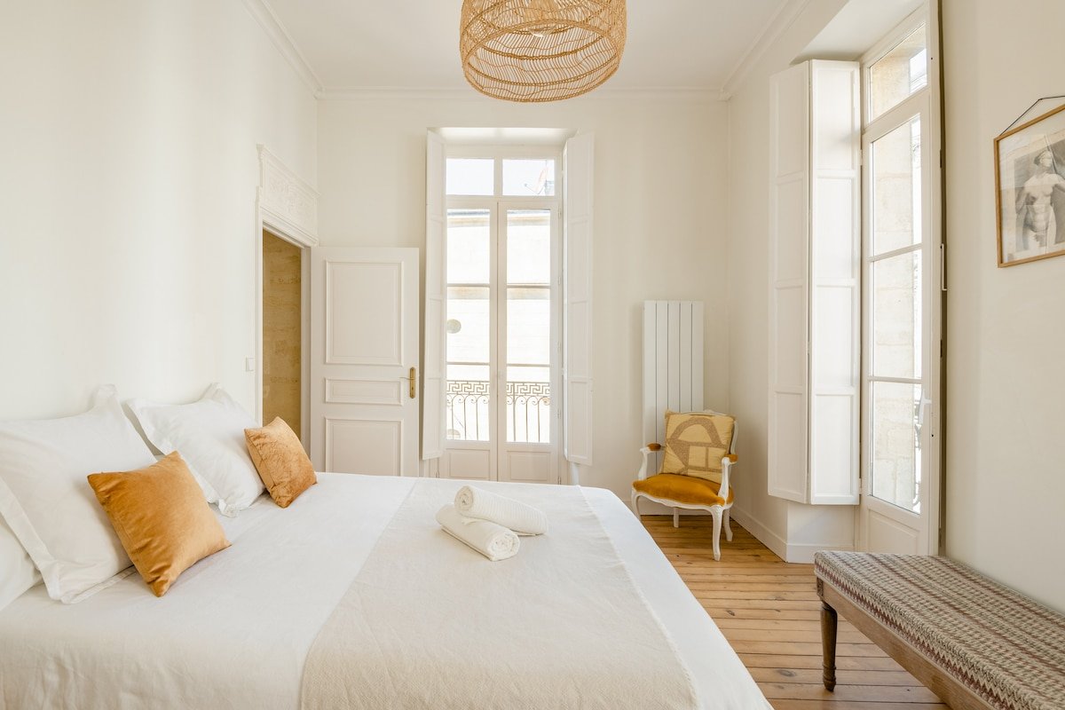 Splendide Appartement Rue Sainte Catherine gallery image 4