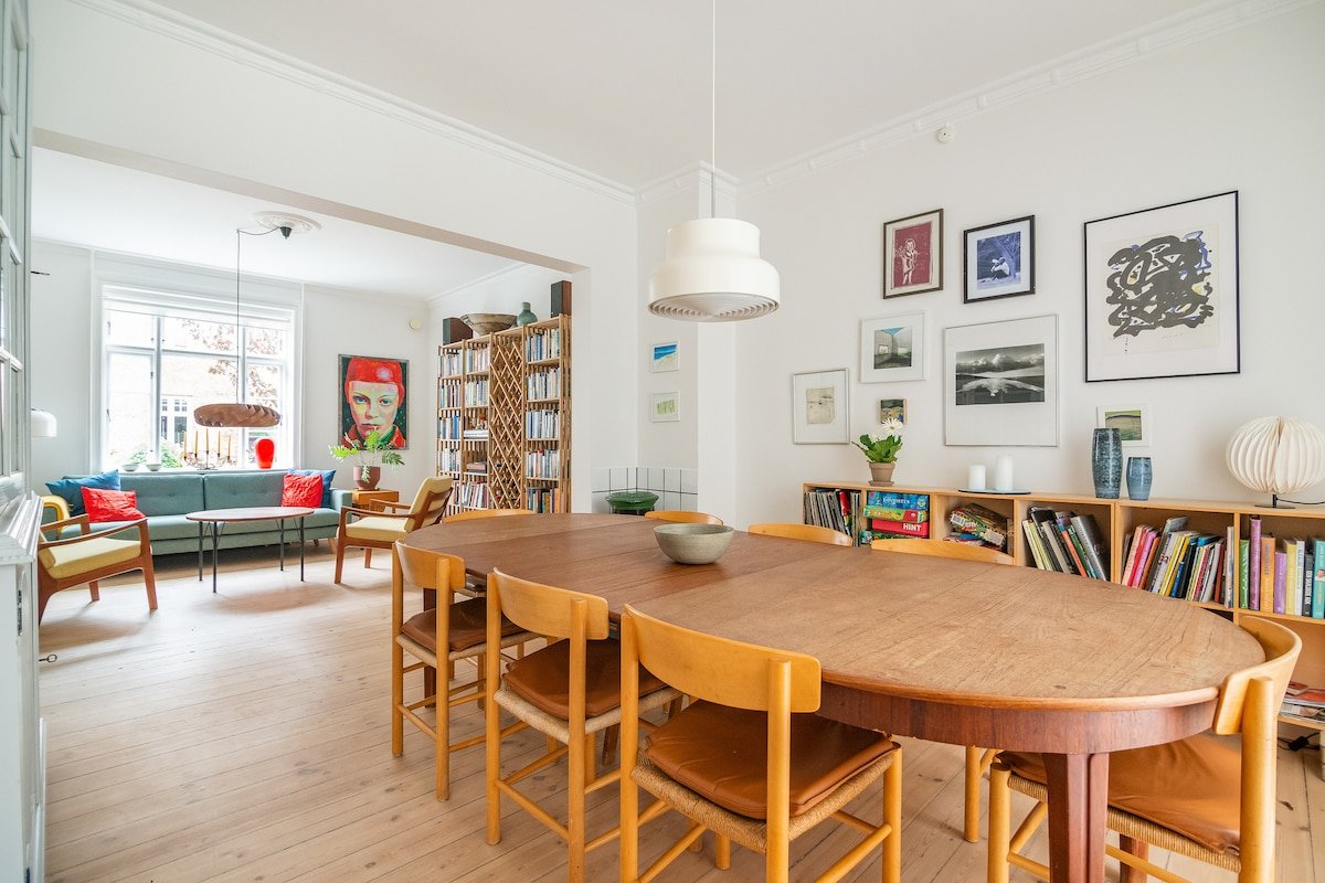 Cool and cosy townhouse in city gallery image 2