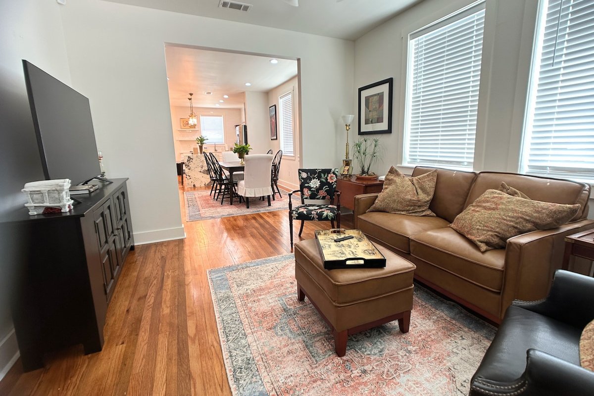 Beautiful Garden District Home gallery image 3