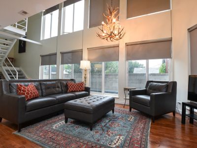 Amazing City Get Away. Perfect for Entertaining!