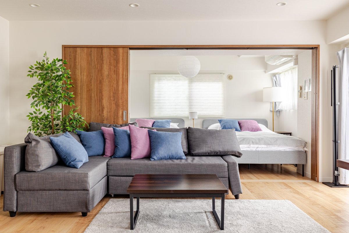 高田馬場駅徒歩5分/65㎡/2部屋/専用ジム/新宿駅10分/ガーデンビュー/コンビニ1分